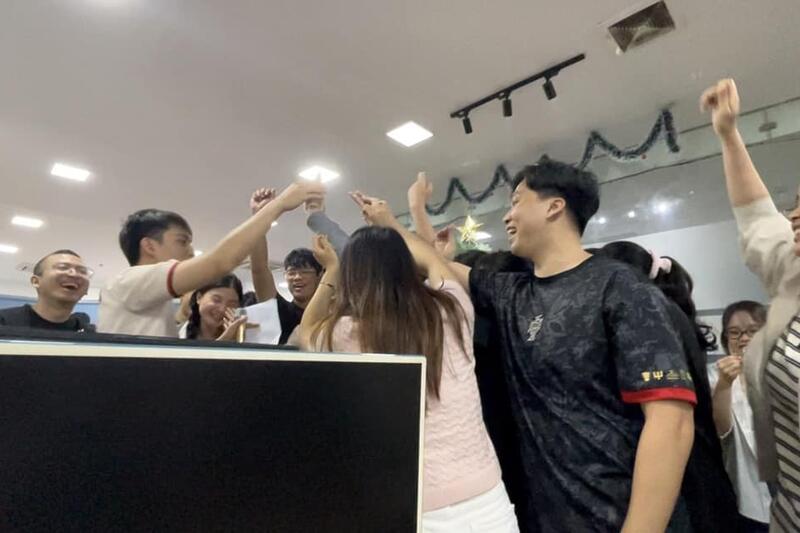 ​ Noel rộn ràng – Sinh nhật ngập tiếng cười  ​